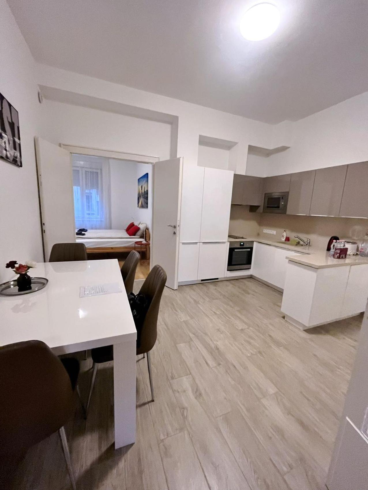 Boutique Family Apartment In The Heart Of City Budapeszt Zewnętrze zdjęcie